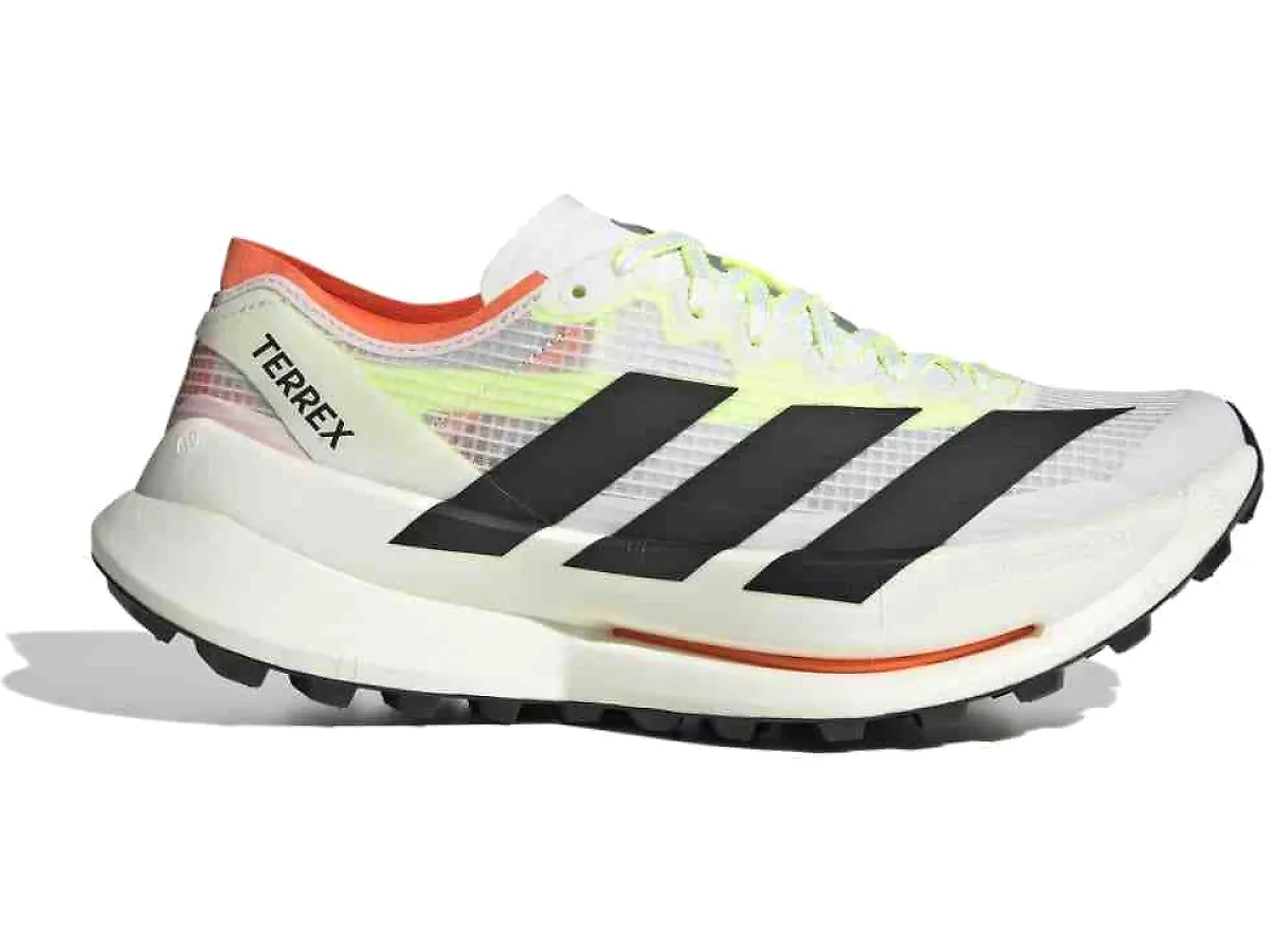JR9110_1_FOOTWEAR_Photography_Side-Lateral-Center-View_white